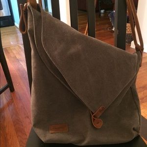 Tom Clovers heather Grey over the shoulder bag ❤️